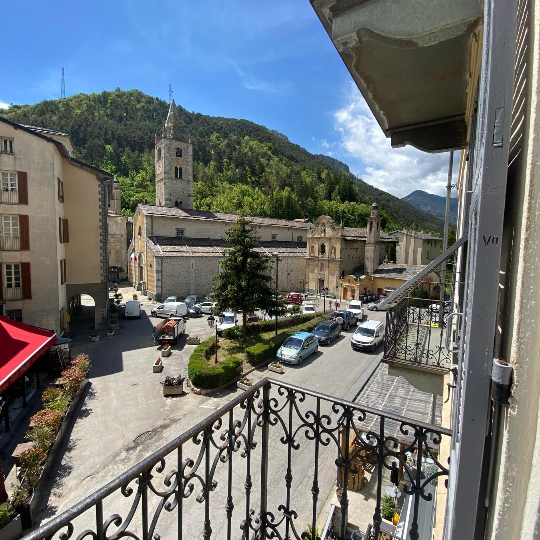 Hotel Fleur Des Alpes La Brigue 외부 사진